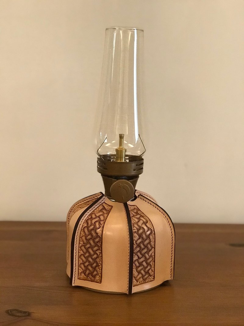 高山瓦斯罐罩皮雕皮套。無現貨 可訂製 - 野餐墊/露營用品 - 真皮 