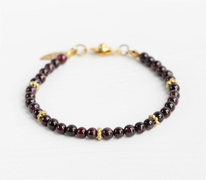 [Pet] natural garnet bracelet brass January birthstone stone Hands minimalist geometry Mother's Day Valentine's Day birthday anniversary banquet party to exchange gifts for Christmas - Bracelets - Gemstone 