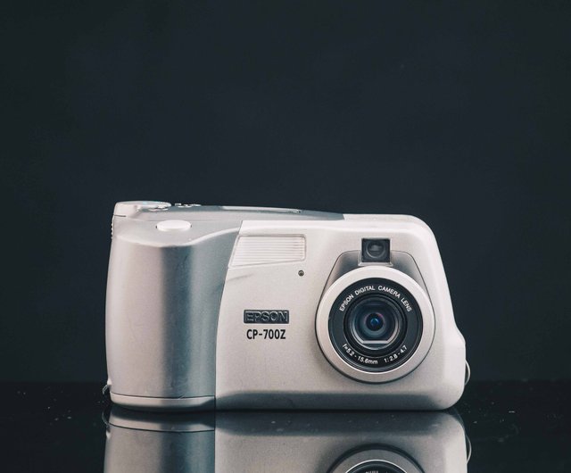 Epson CP-700Z デジタルカメラ エプソン、光学3倍ズーム搭載デジタルカメラと、PCカード対応
