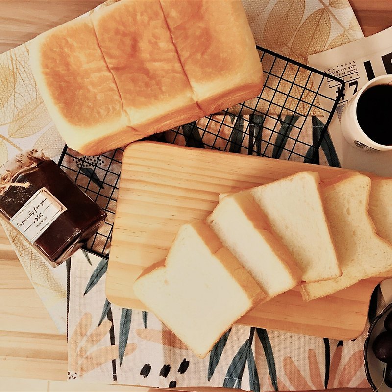 羽織生トースト - パン・トースト - その他の素材 ホワイト