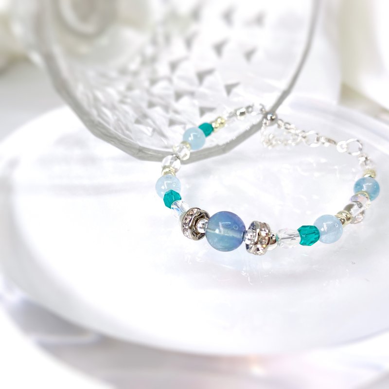 Deep Sea | Stone Aquamarine White Crystal Natural Stone Crystal Bracelet - สร้อยข้อมือ - คริสตัล สีน้ำเงิน