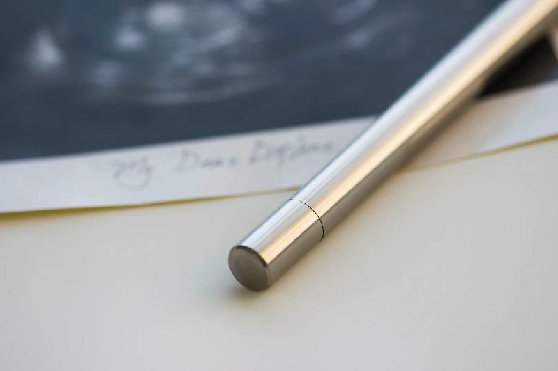 Quotidian 自動レアアース マグネット バリスティック メタル デザイナー ボールペンシルバー - 水性ボールペン - アルミニウム合金 シルバー