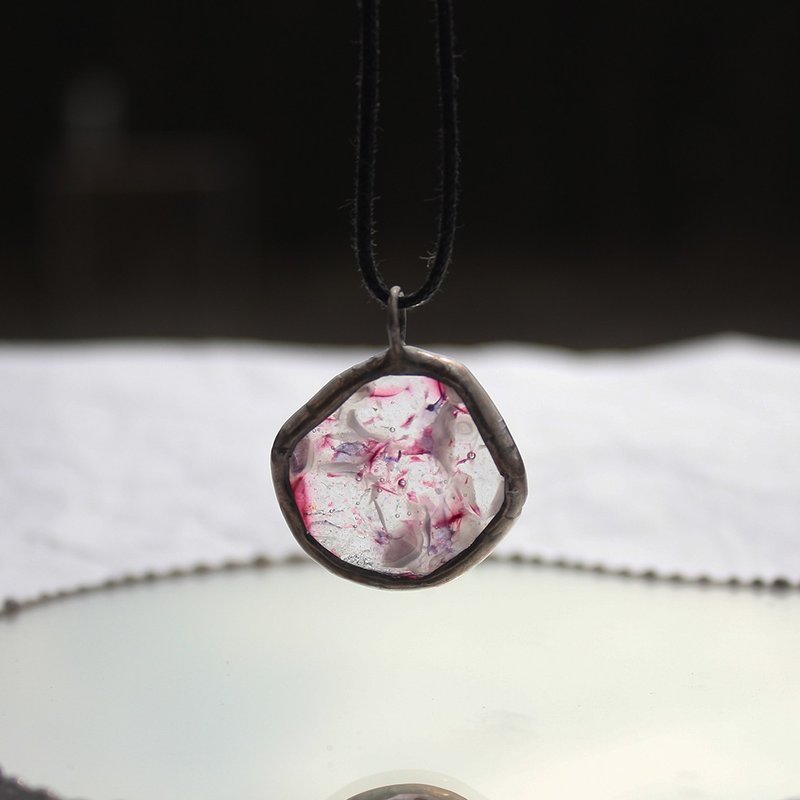 飄花玻璃項鍊 玻璃墜飾 飾品 民俗風 禮物 墜子 碎花 琉璃工藝 - 項鍊 - 玻璃 紫色