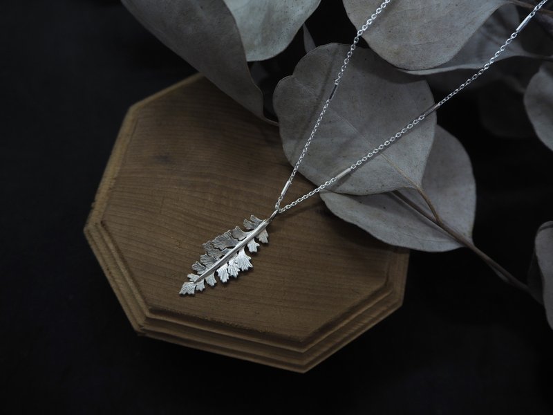 . Above the vegetation. NO.06-6 Foliage Boston Fern Necklace/925 Silver - สร้อยคอ - เงินแท้ สีเงิน