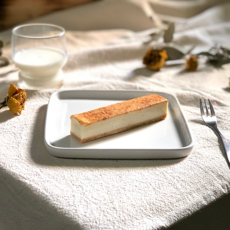 【帕瑪森鹹乳酪】起司重乳酪條 - 蛋糕/甜點 - 新鮮食材 白色