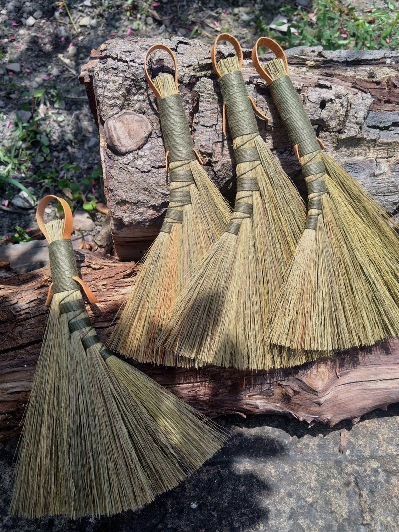 Handmade broom - twill style - Items for Display - Cotton & Hemp Green