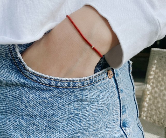 Thin 2025 cord bracelet