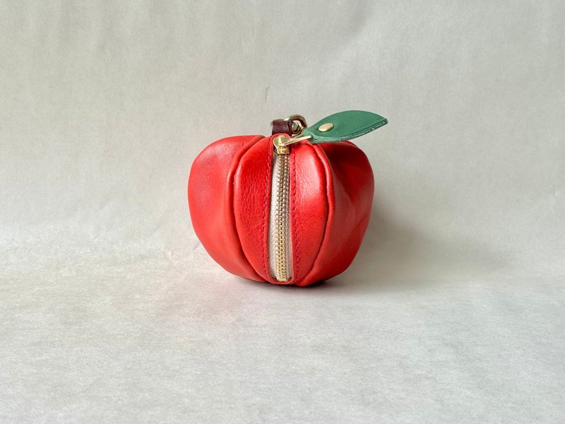 ヌメ革ミニポーチ　pomme　朱赤 - 吊飾/掛飾 - 真皮 紅色