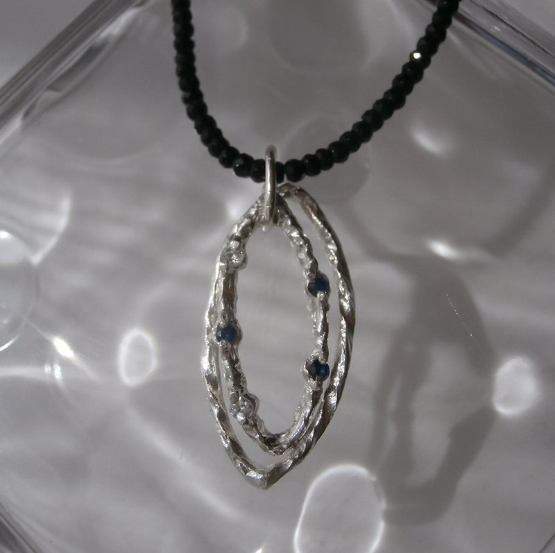 Sapphire necklace - สร้อยคอ - โลหะ สีน้ำเงิน