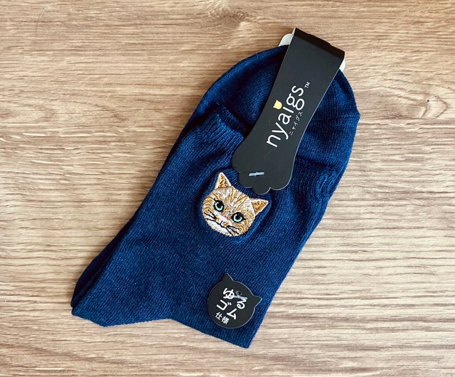 靴下・タイツ Tora-neko 靴下・タイツ Tora-neko ネコ靴下 cats socks – GXX