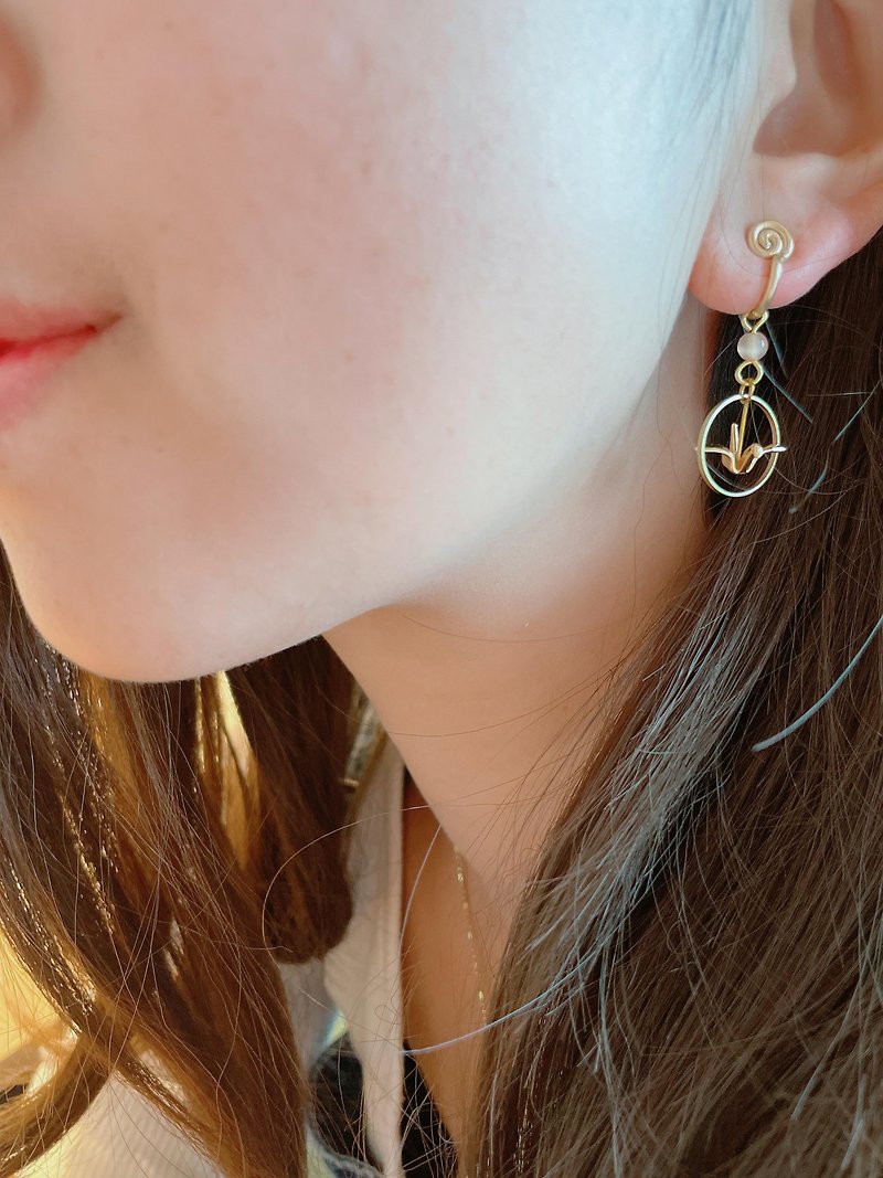 little paper crane - Earrings & Clip-ons - Copper & Brass Gold