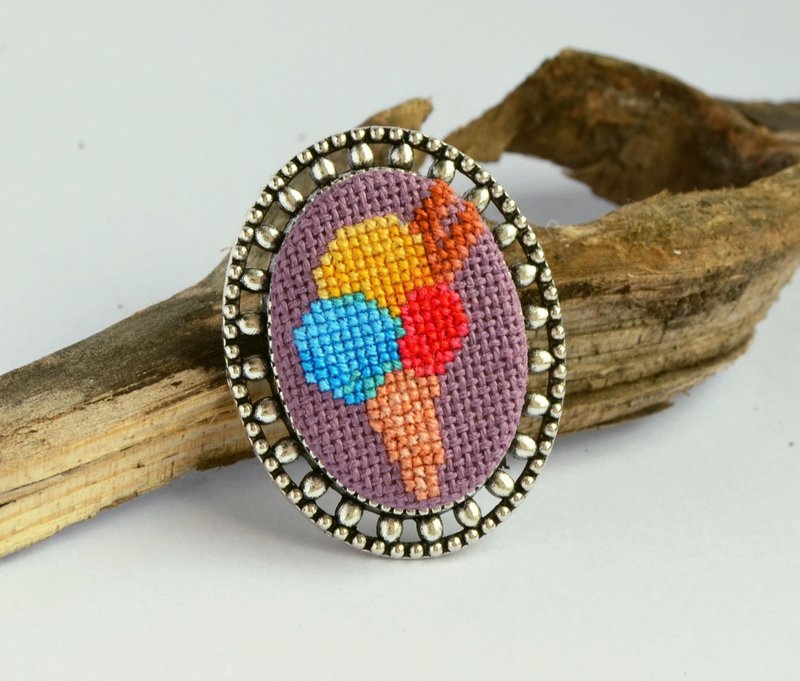 Ice cream embroidered colorful brooch, Cross stitch food jewelry - เข็มกลัด - งานปัก สีม่วง