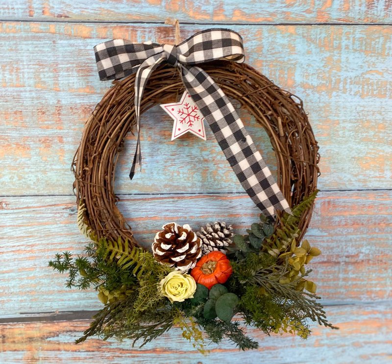 Preserved cedar Christmas wreath Preserved flower Christmas wreath Christmas decoration Christmas gift - ช่อดอกไม้แห้ง - พืช/ดอกไม้ สีเขียว