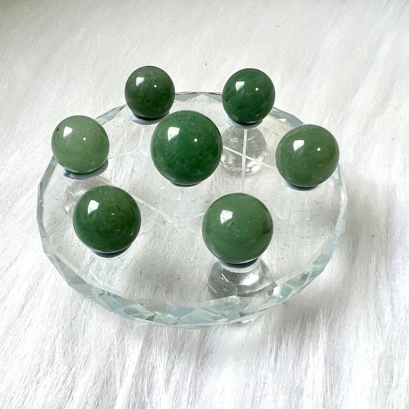 Fine Green Dongling Ball Seven-Star Array | Crystal | Crystal Ball | Crystal Ornament - Items for Display - Crystal Green
