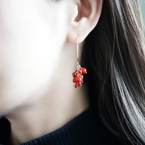 Red currant cluster earrings by red agate Red currant - Shop