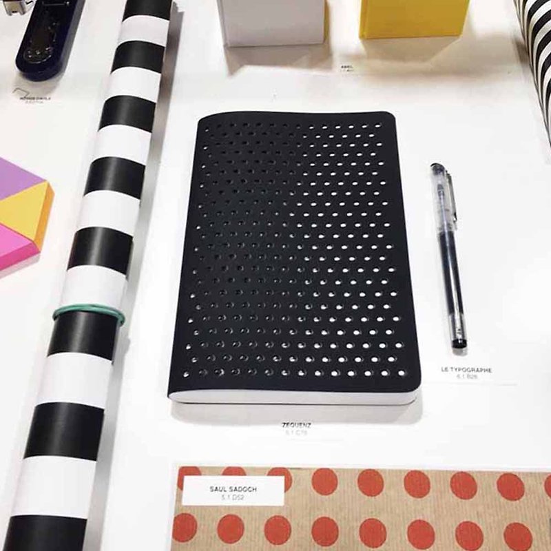 Air A6- Black - Dotted - Notebooks & Journals - Paper Black