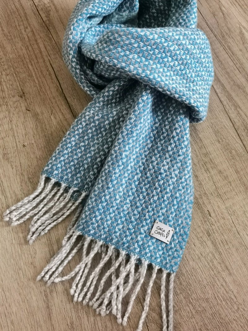 Handwoven by Carina | Handwoven yak wool scarf - ผ้าพันคอถัก - ขนแกะ สีน้ำเงิน