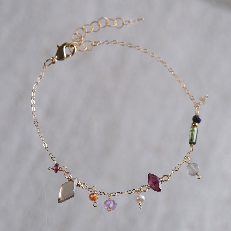 hátíð bracelet 天然石チェーンブレスレット　スモーキークォーツ ガーネット ラピスラズリ トルマリン　クリスマス　贈り物　プレゼント　ギフト - 手鍊/手環 - 寶石 多色