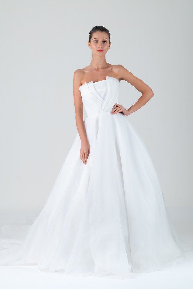 Sample Piece Final Sale | Beautiful Organza Strapless Wedding Gown - Evening Dresses & Gowns - Other Materials White