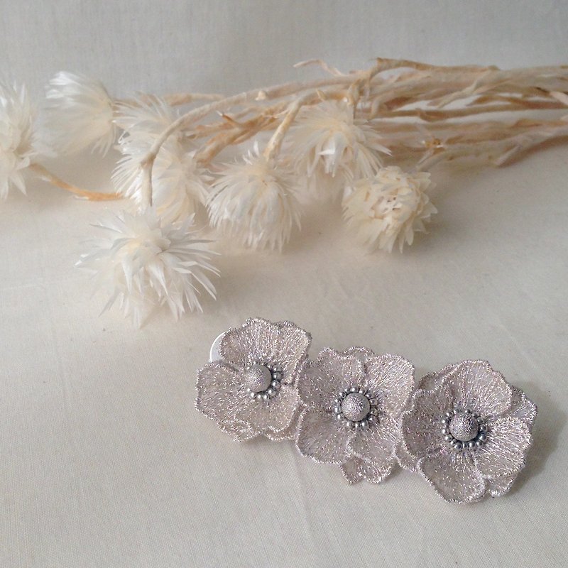 Poppy embroidery Valletta Silver - Hair Accessories - Thread Silver