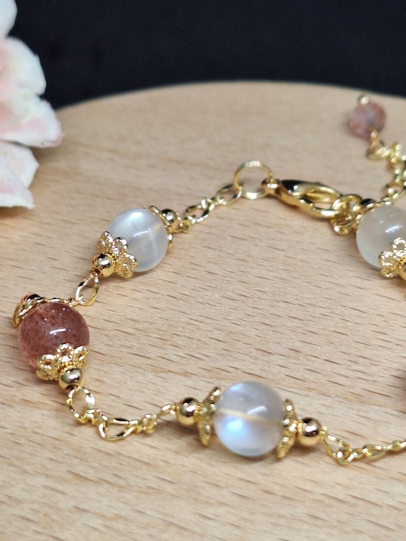 草莓晶藍月光14k金手鏈 - 手鍊/手環 - 水晶 