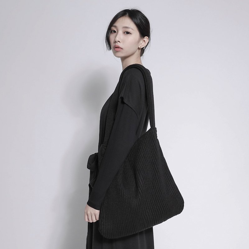 Perch Perched Knit Bag_7AB900_Carbon Black - Messenger Bags & Sling Bags - Polyester Black