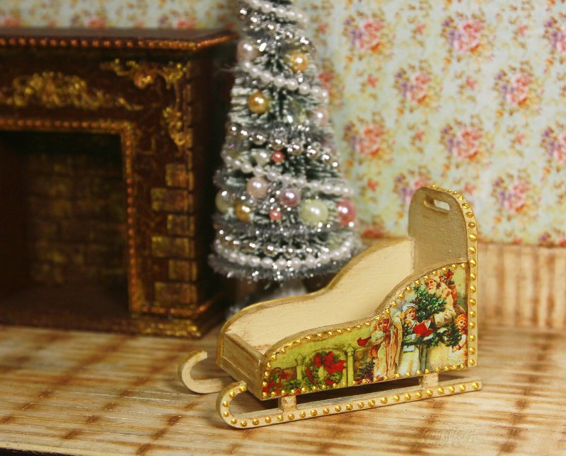 Miniature dollhouse trolley sleigh 1:12 - อื่นๆ - ไม้ หลากหลายสี