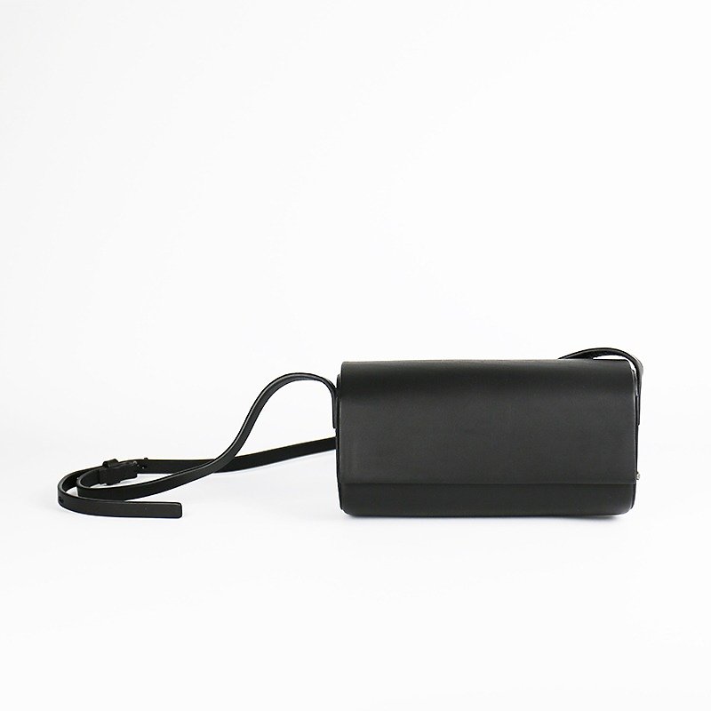Charlene design sense of hard shell leather small square bag - กระเป๋าแมสเซนเจอร์ - หนังแท้ 