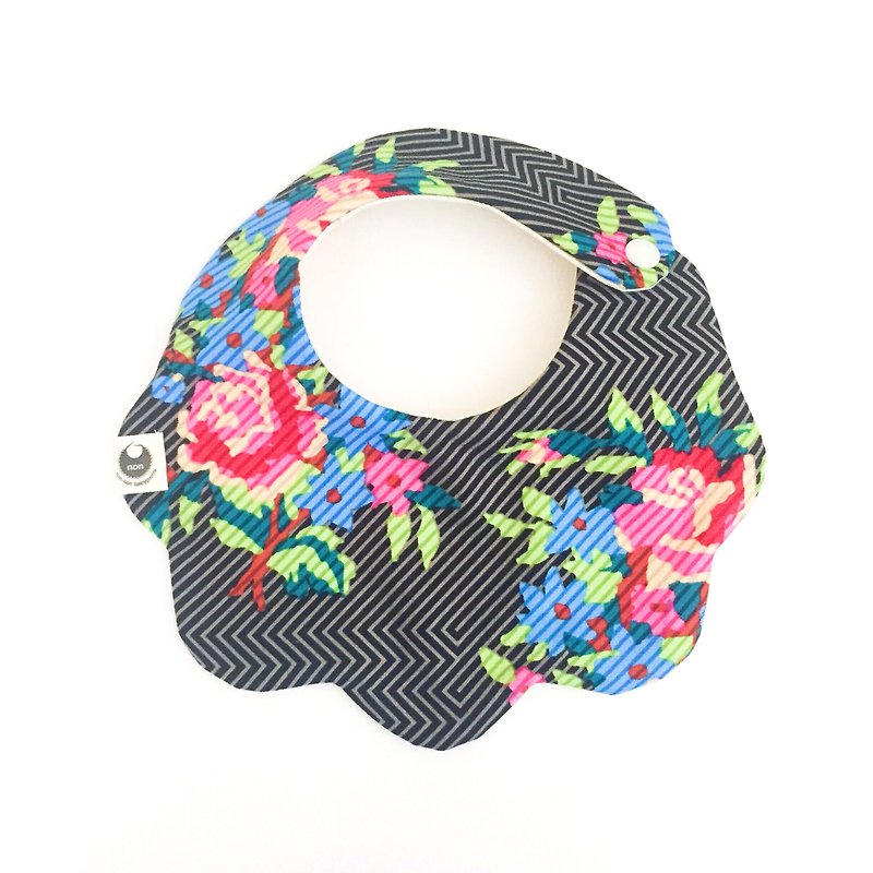 American flower cotton four-layer gauze scarf scarf bib pocket - ผ้ากันเปื้อน - ผ้าฝ้าย/ผ้าลินิน สีดำ