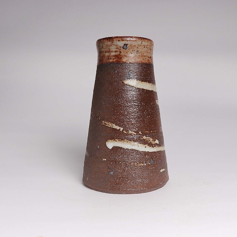 Mingya Kiln l Shiye Black Soil Spiral Flower - Pottery & Ceramics - Pottery Brown
