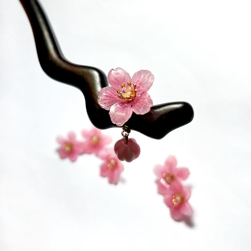 【Ruosang】Showa Sakura. Spring pink. Sakura hairpin/hairpin/ebony hairpin. march birth flower - Hair Accessories - Resin Pink