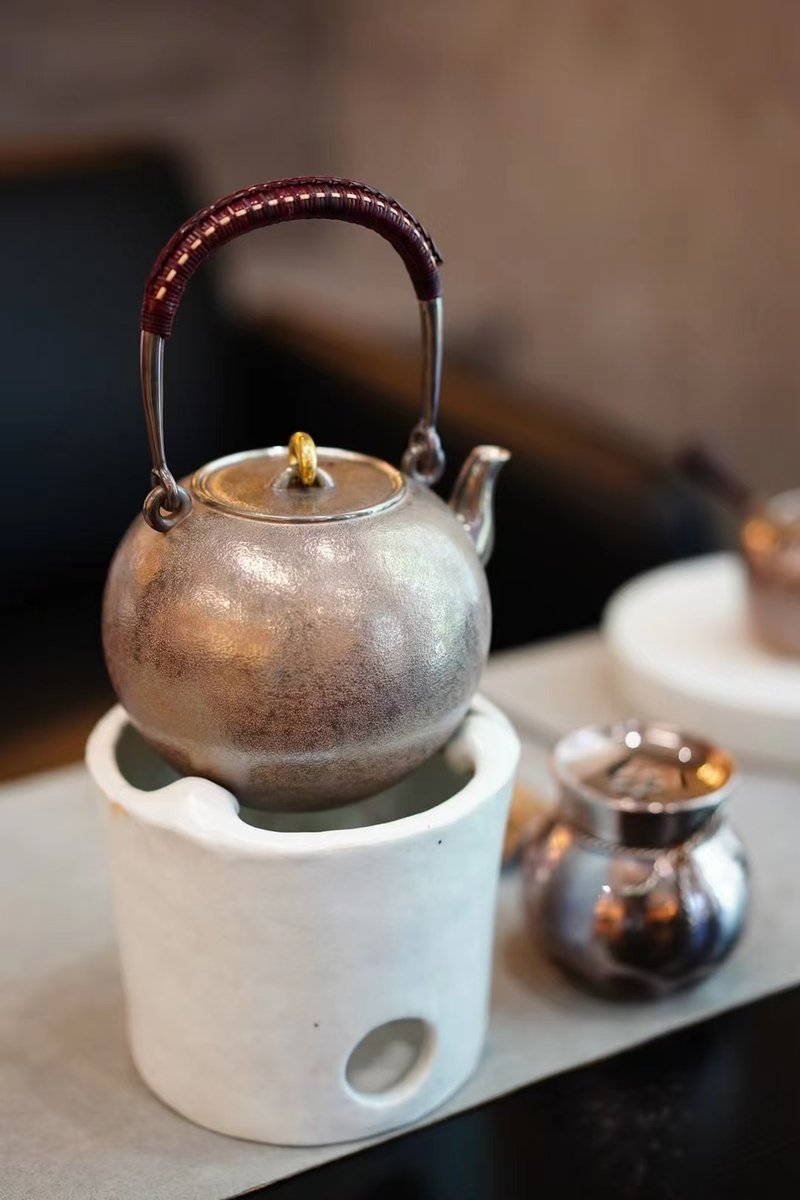 尚幀品 丸形銀湯瓶 純銀9999銀壺燒水壺煮茶器 900cc - 茶壺/茶杯/茶具 - 純銀 