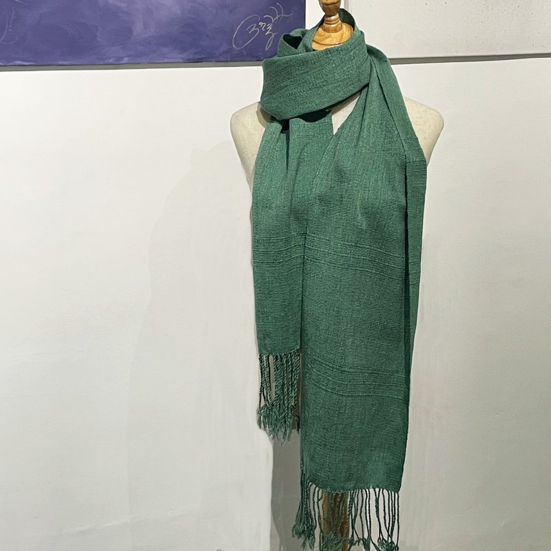 Bhutan woven scarf, stole, shawl, throw, runner, great as present - ผ้าพันคอถัก - ผ้าฝ้าย/ผ้าลินิน สีเขียว