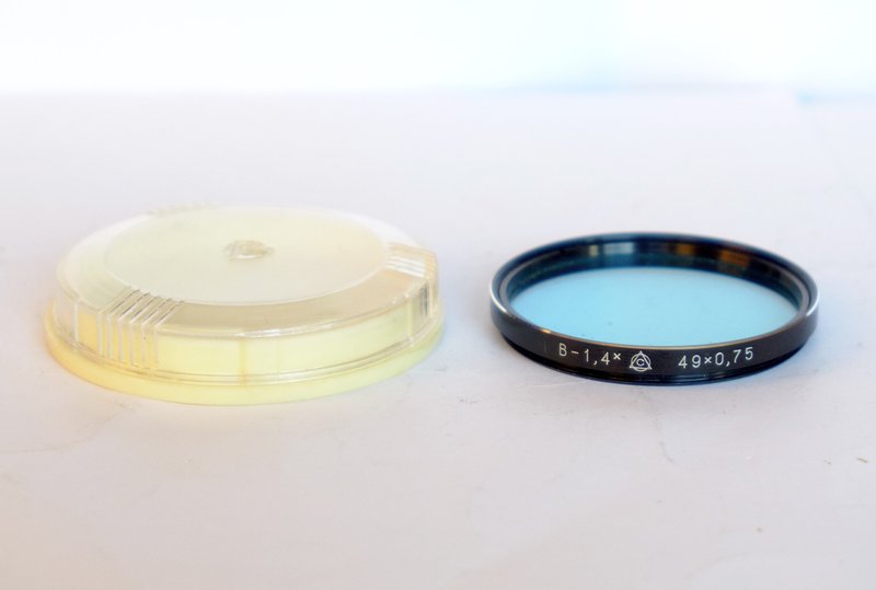 B-1,4x B-1.4x 49mm blue lens filter 49x0,75 USSR LZOS for Helios-44-2 box - 相機/拍立得/底片相機 - 其他材質 藍色