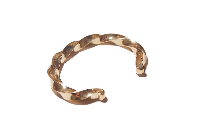 Brass twisted bracelet - 黃銅麻花手環 - 寬版 - 手鍊/手環 - 其他金屬 黃色