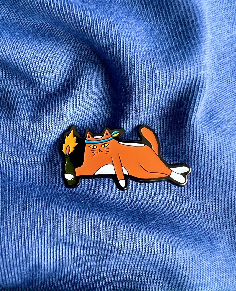 銅/黃銅 胸針 多色 - Patriotic pin with a cat and Bandera smoothie in support of Ukraine and homeless