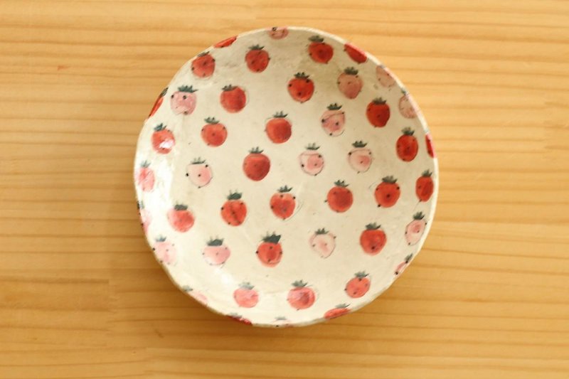 Powder pulp full of strawberries. - Small Plates & Saucers - Pottery Red