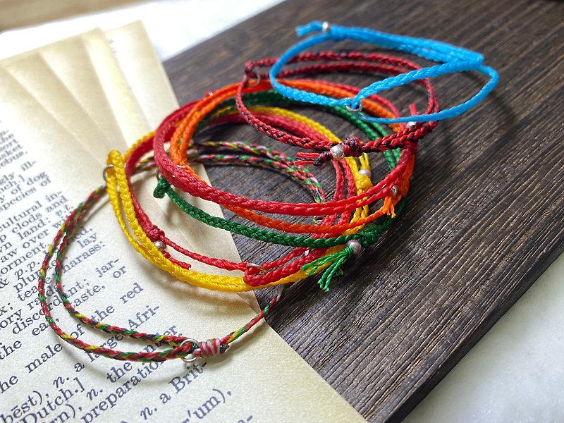 簡約編繩款手繩 腳鍊 各色客製訂作 可依各人喜好顏色客製 - 手鍊/手鐲 - 其他人造纖維 
