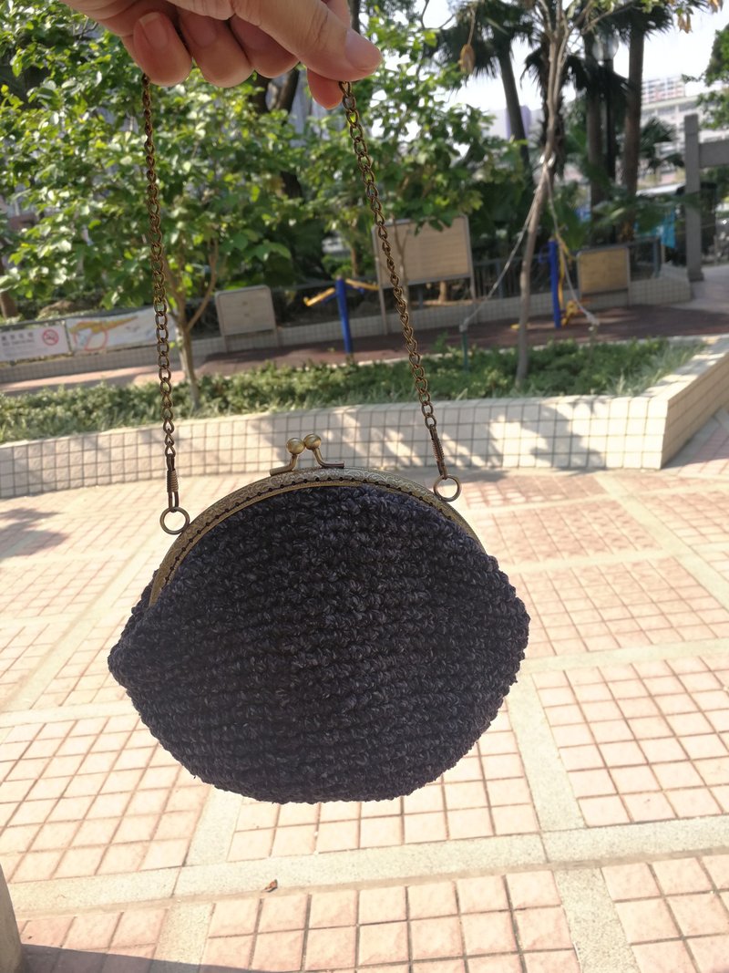 Hand Crochet Tweed Blue Medium Metal Mouth Gold Bag Shoulder Bag - กระเป๋าแมสเซนเจอร์ - วัสดุอื่นๆ สีน้ำเงิน