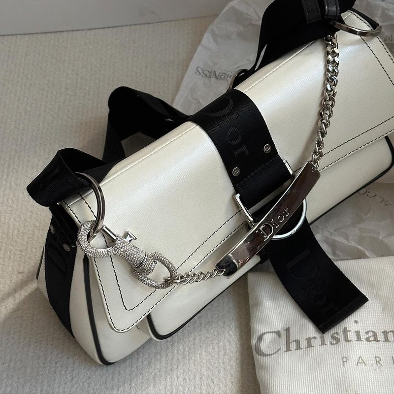 Second-hand bag Dior Dior flash diamond buckle punk punk shoulder bag/cross-body bag - กระเป๋าถือ - วัสดุอื่นๆ ขาว