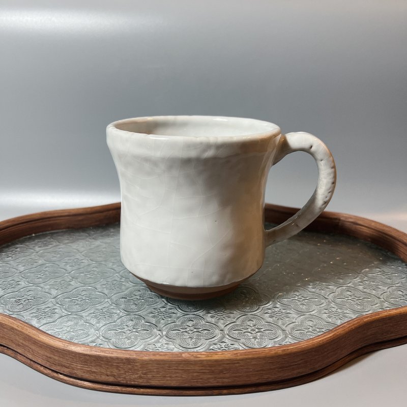 Pure white glaze 600cc extra large mug/beer mug/handmade by Xiao Pingfan - Teapots & Teacups - Pottery 