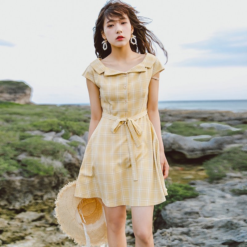 安妮陳2018夏裝新款文藝女裝西裝領格子連身裙洋裝 - 連身裙 - 其他人造纖維 黃色