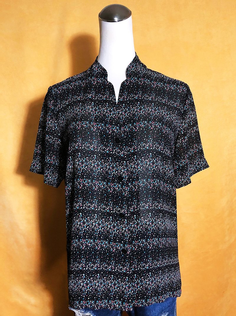 Special collar totem short-sleeved vintage shirt / Bring back VINTAGE abroad - Women's Shirts - Polyester Black