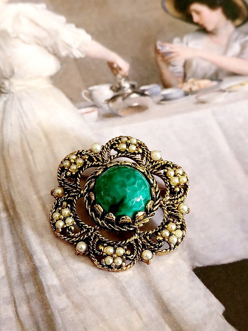 vintage jewelry antique Stone elegant brooch - เข็มกลัด - โลหะ 