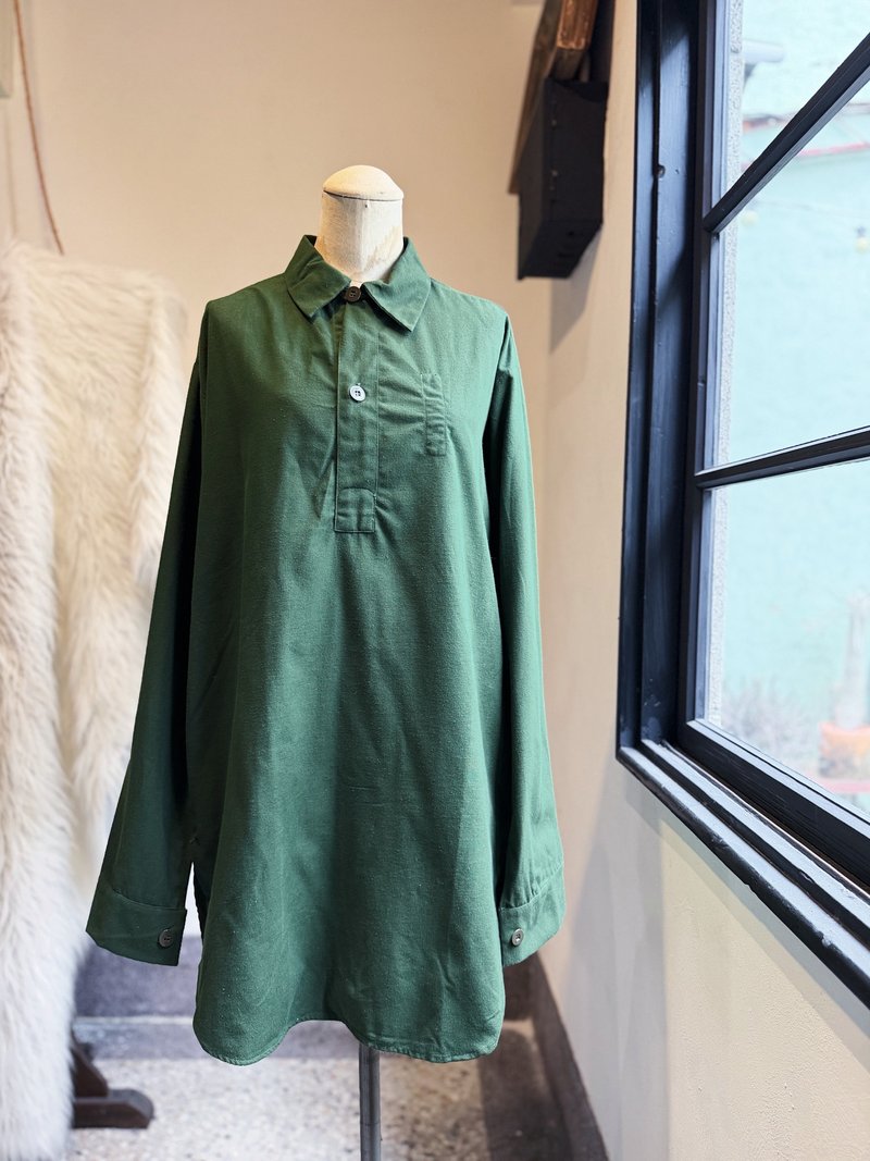 70s 經典素面軍綠色半釦式 襯衫上衣罩衫連身裙洋裝 - 女襯衫 - 棉．麻 綠色