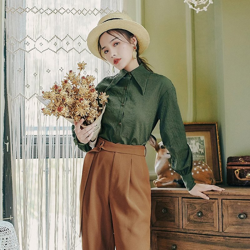 Early autumn wear new 2018 centuries retro fashion solid color butterfly collar shirt - Women's Shirts - Other Materials Green