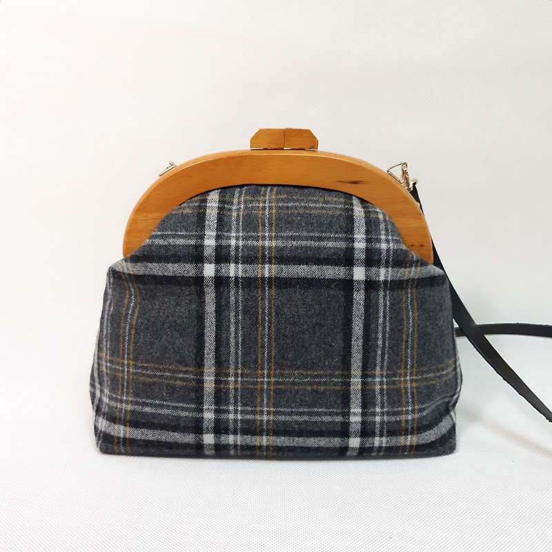 Black plaid wool solid wood gold bag / cross-body bag / side backpack / carry-on bag - Messenger Bags & Sling Bags - Cotton & Hemp Black