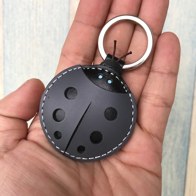 Healing small things dark gray/black cute ladybug hand-stitched leather key ring small size - Keychains - Genuine Leather Gray