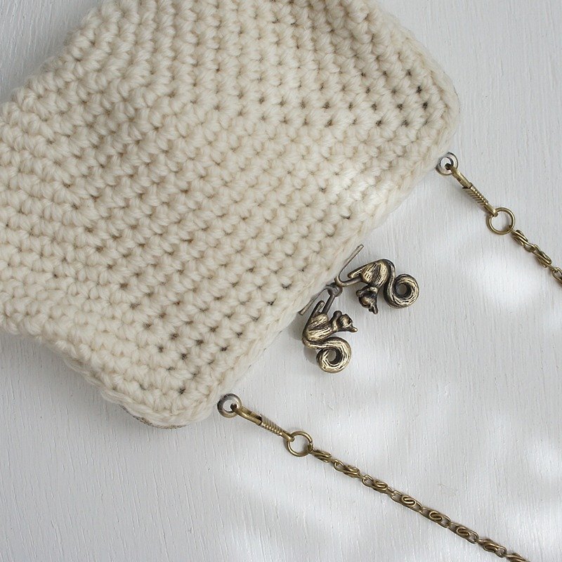 Ba-ba handmade☆ crochet petit-bag (No.C888) - ショルダーバッグ - その他の素材 ホワイト