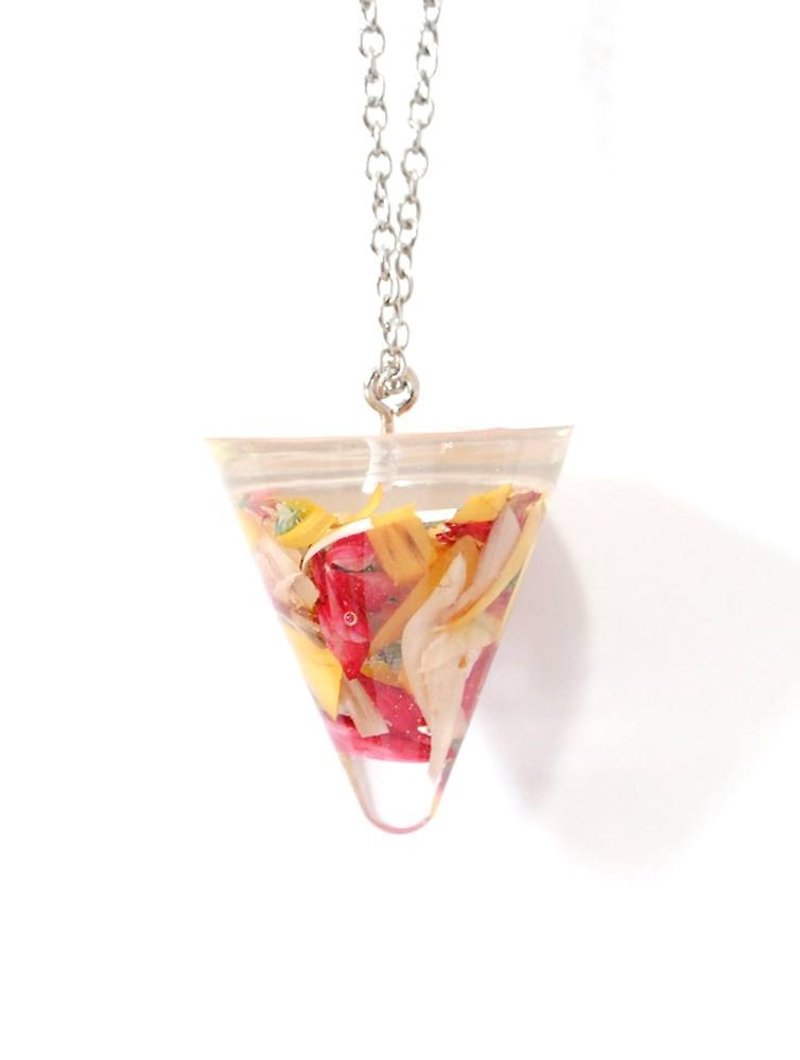 Colour Freak Studio Colourful Bright Dried Flower Necklace / Conical pendant / Flower In Ice Series - Necklaces - Plants & Flowers Multicolor